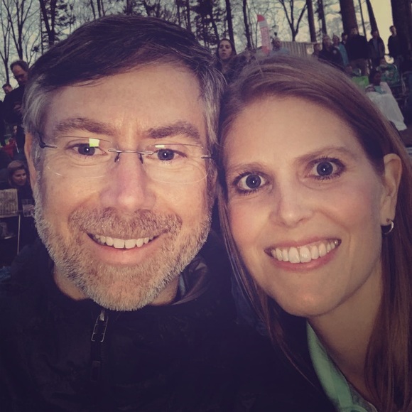 Meet your Posher, Nicole - Picture 1 of 1